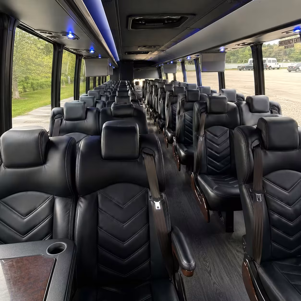 brownsville 25 passenger minibus rental