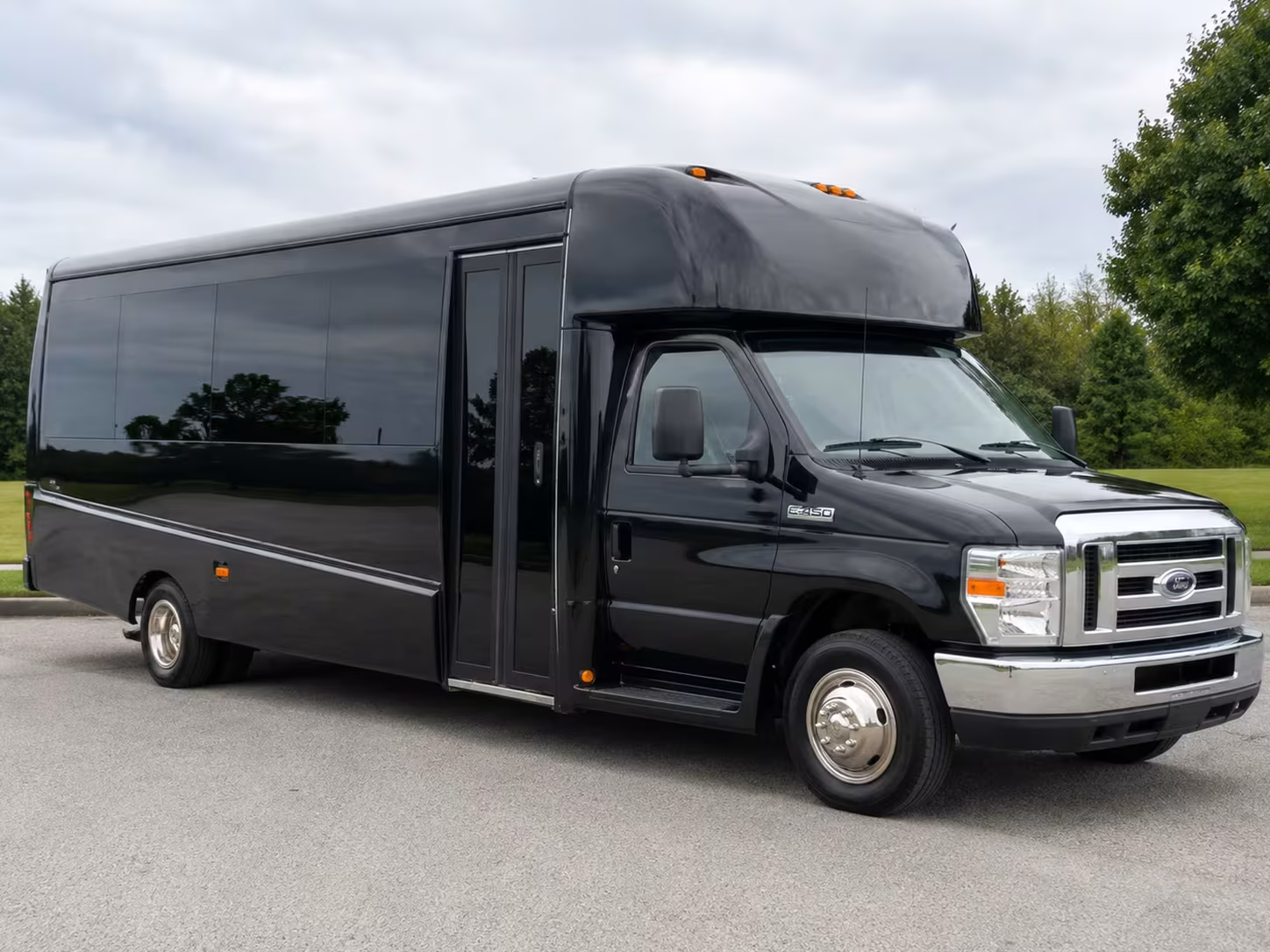 minibus rentals in brownsville for children s museum field trips